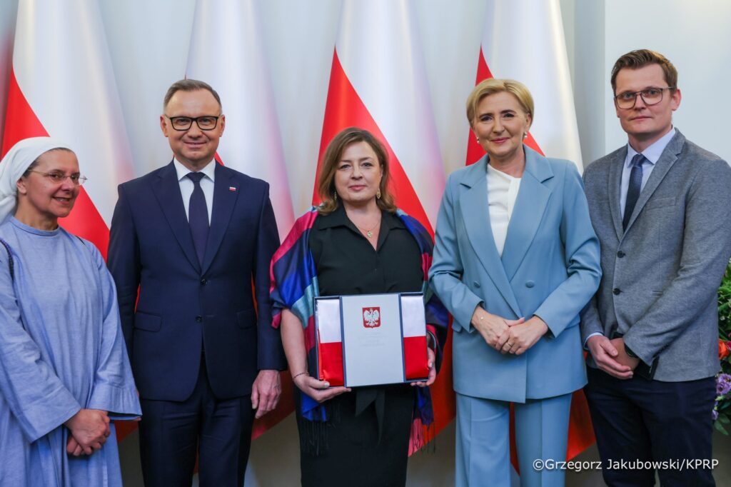 ACN recibe reconocimiento del presidente de Polonia
